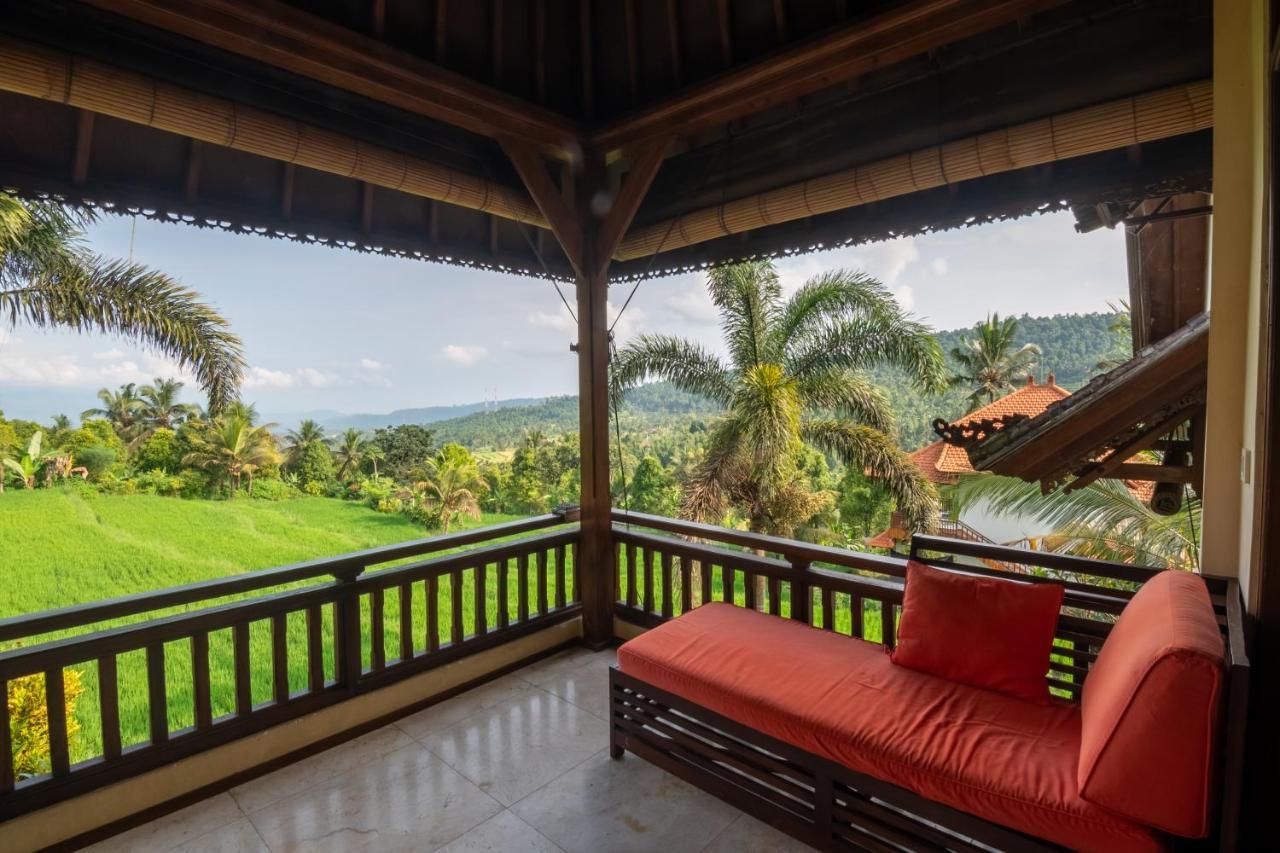 Lesong Hotel&Restaurant Munduk Exterior foto