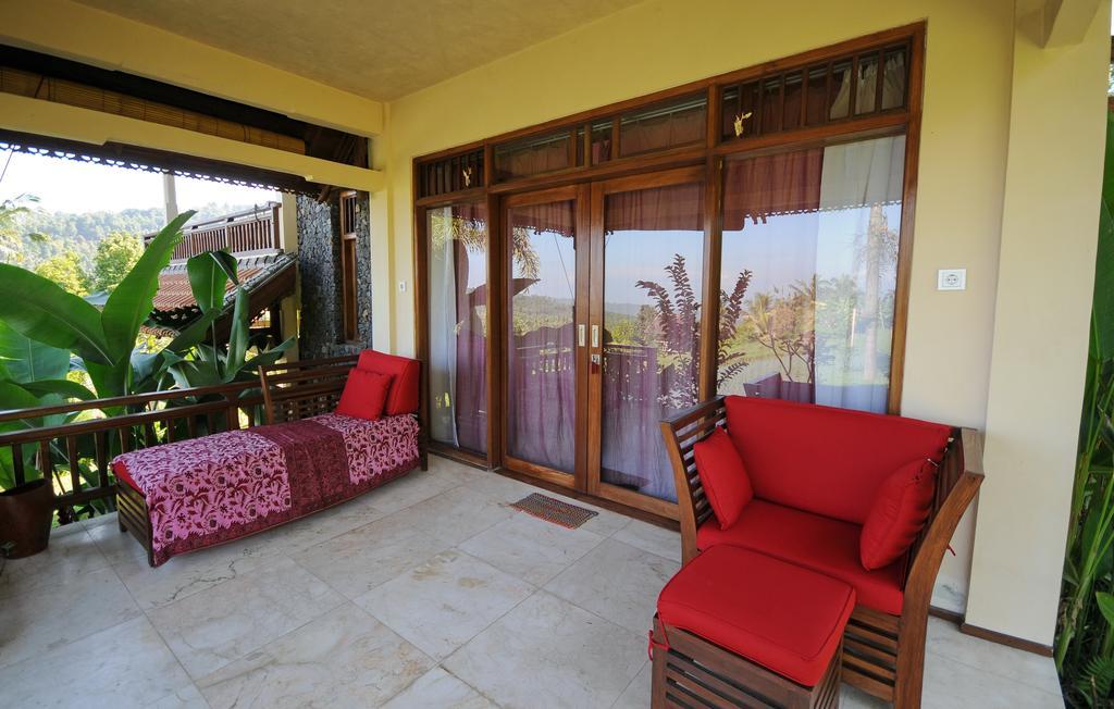 Lesong Hotel&Restaurant Munduk Exterior foto