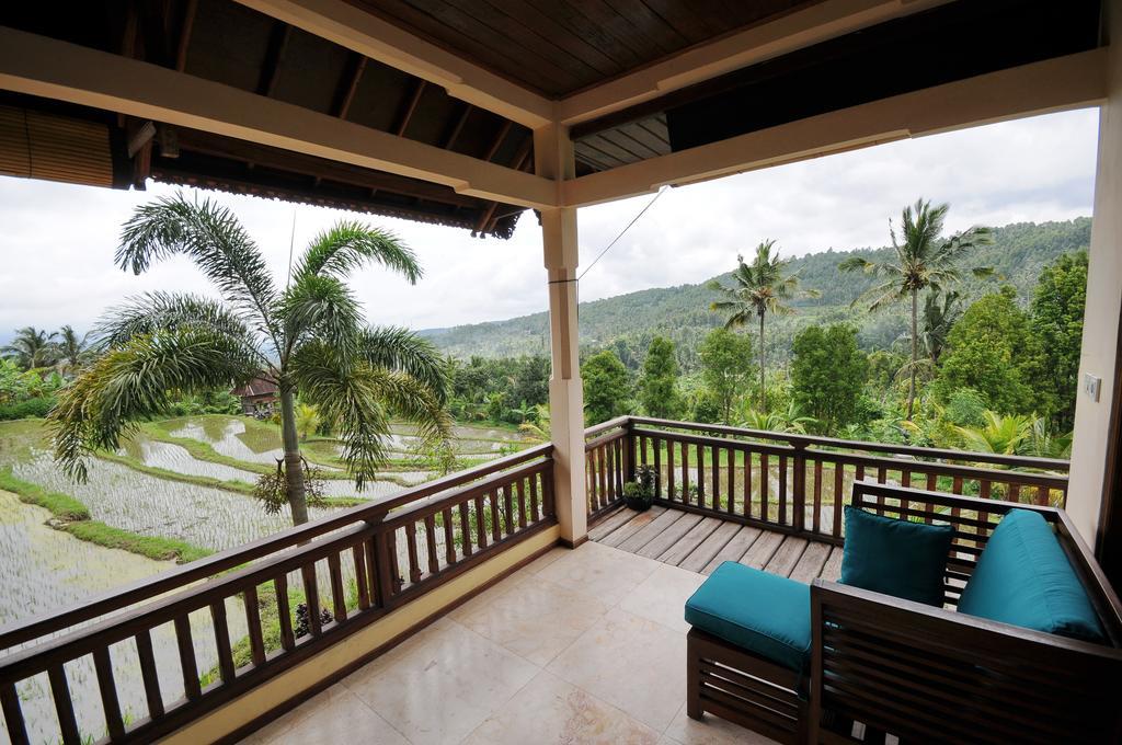 Lesong Hotel&Restaurant Munduk Exterior foto