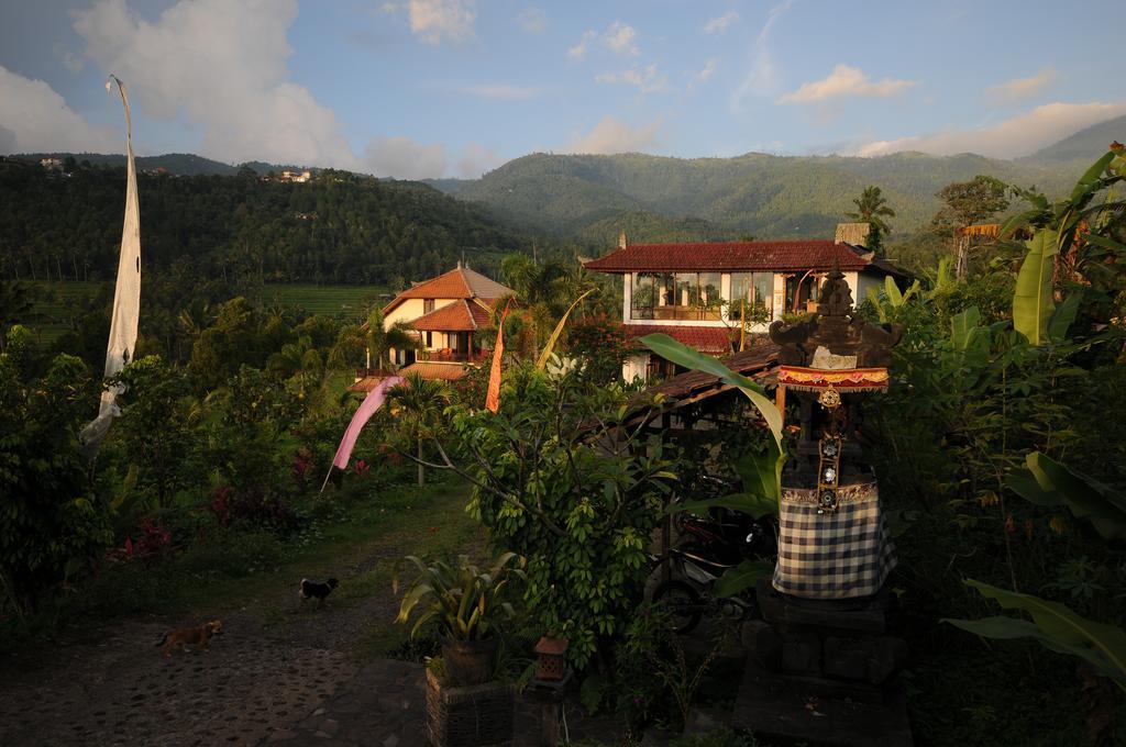 Lesong Hotel&Restaurant Munduk Exterior foto